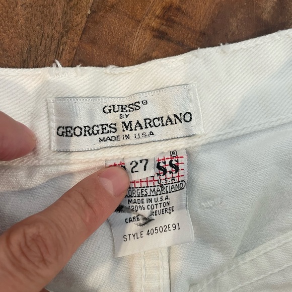 Vintage Guess White Denim Skirt - Picture 6 of 6